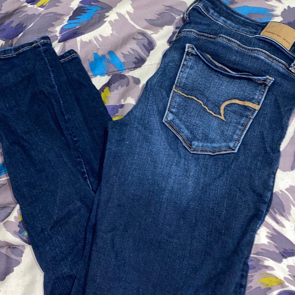 American Eagle women’s skinny jeans